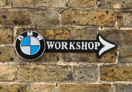 BMW workshop arrow plaque